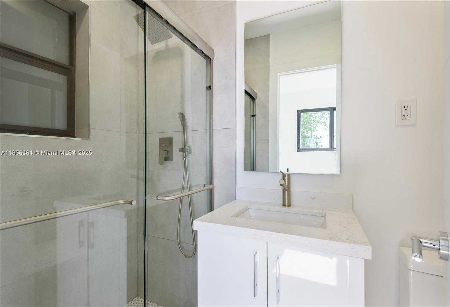 Small Image of 18831 NORTH EAST 18TH AVE, Miami Number 10