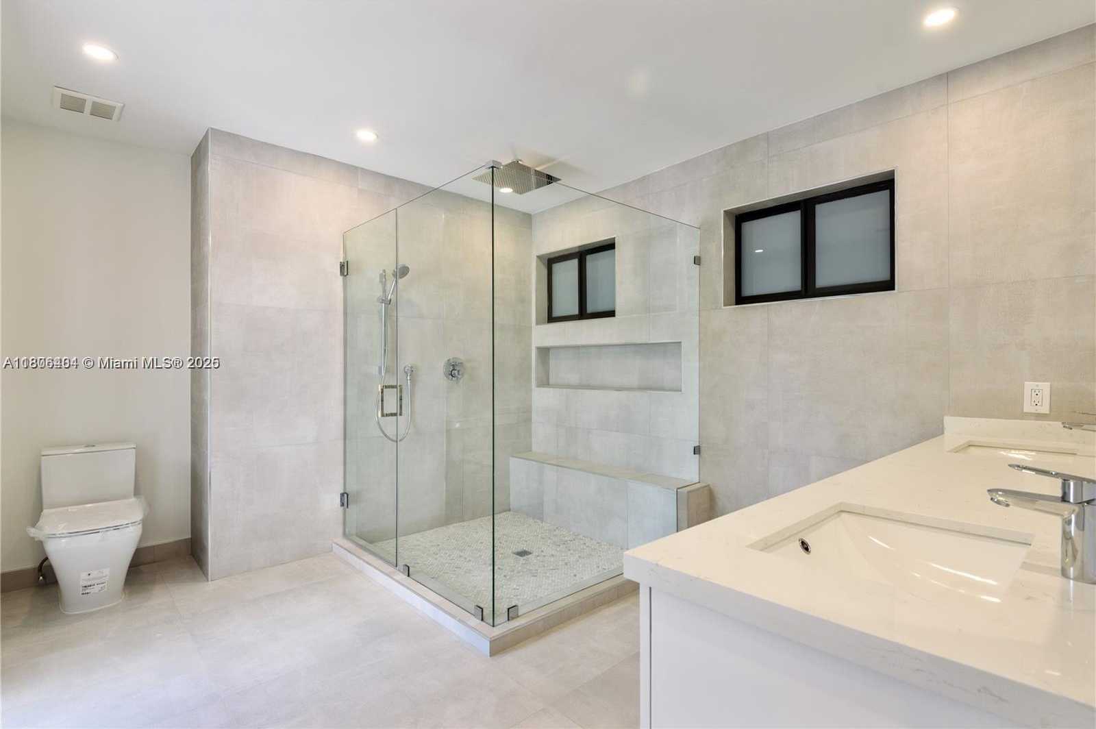Small Image of 18831 NORTH EAST 18TH AVE, Miami Number 9