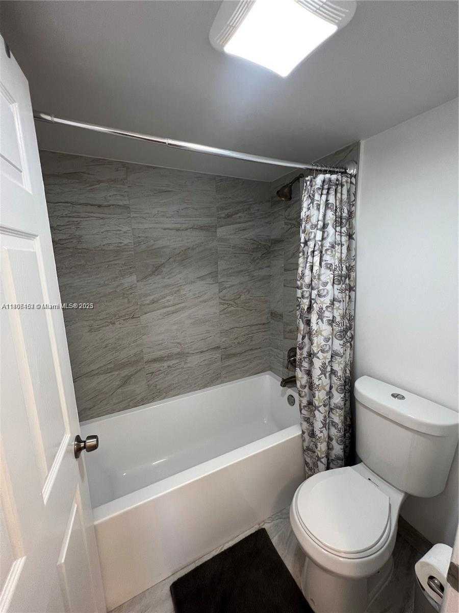Small Image of 20515 EAST COUNTRY CLUB DR #645, Aventura Number 13