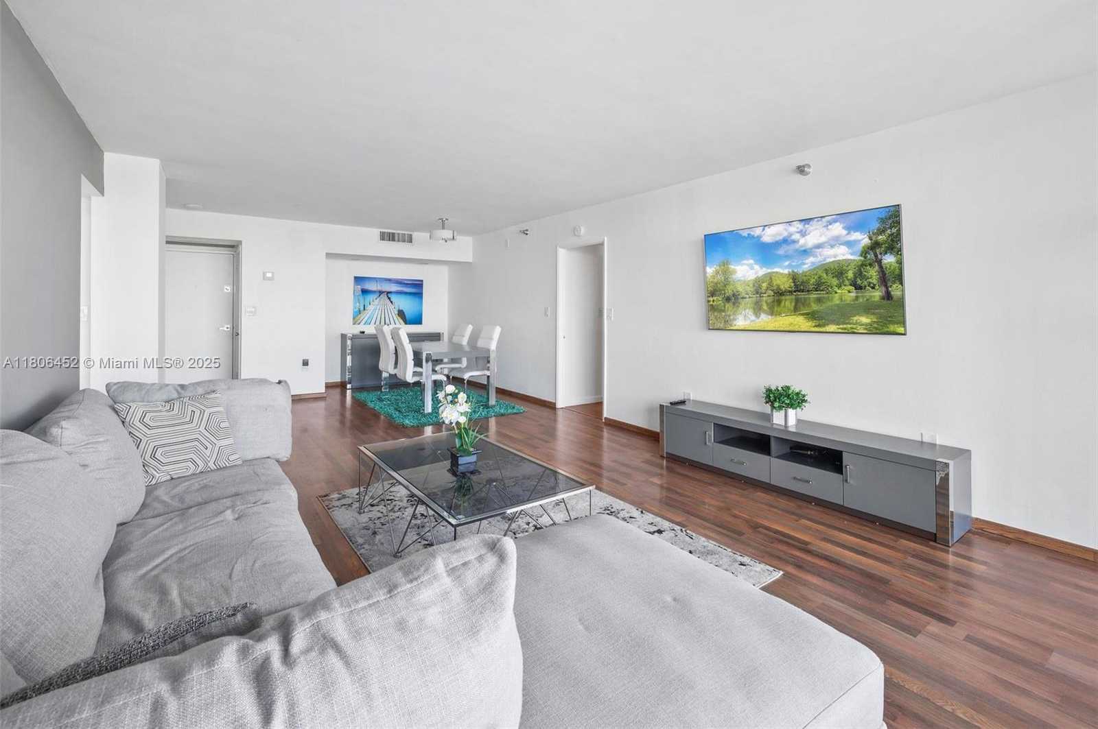 Small Image of 20515 EAST COUNTRY CLUB DR #645, Aventura Number 20