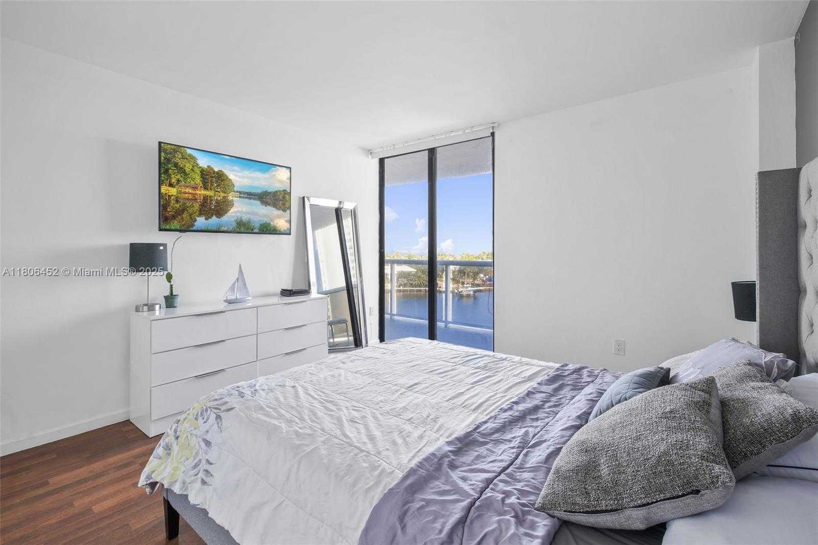 Small Image of 20515 EAST COUNTRY CLUB DR #645, Aventura Number 31