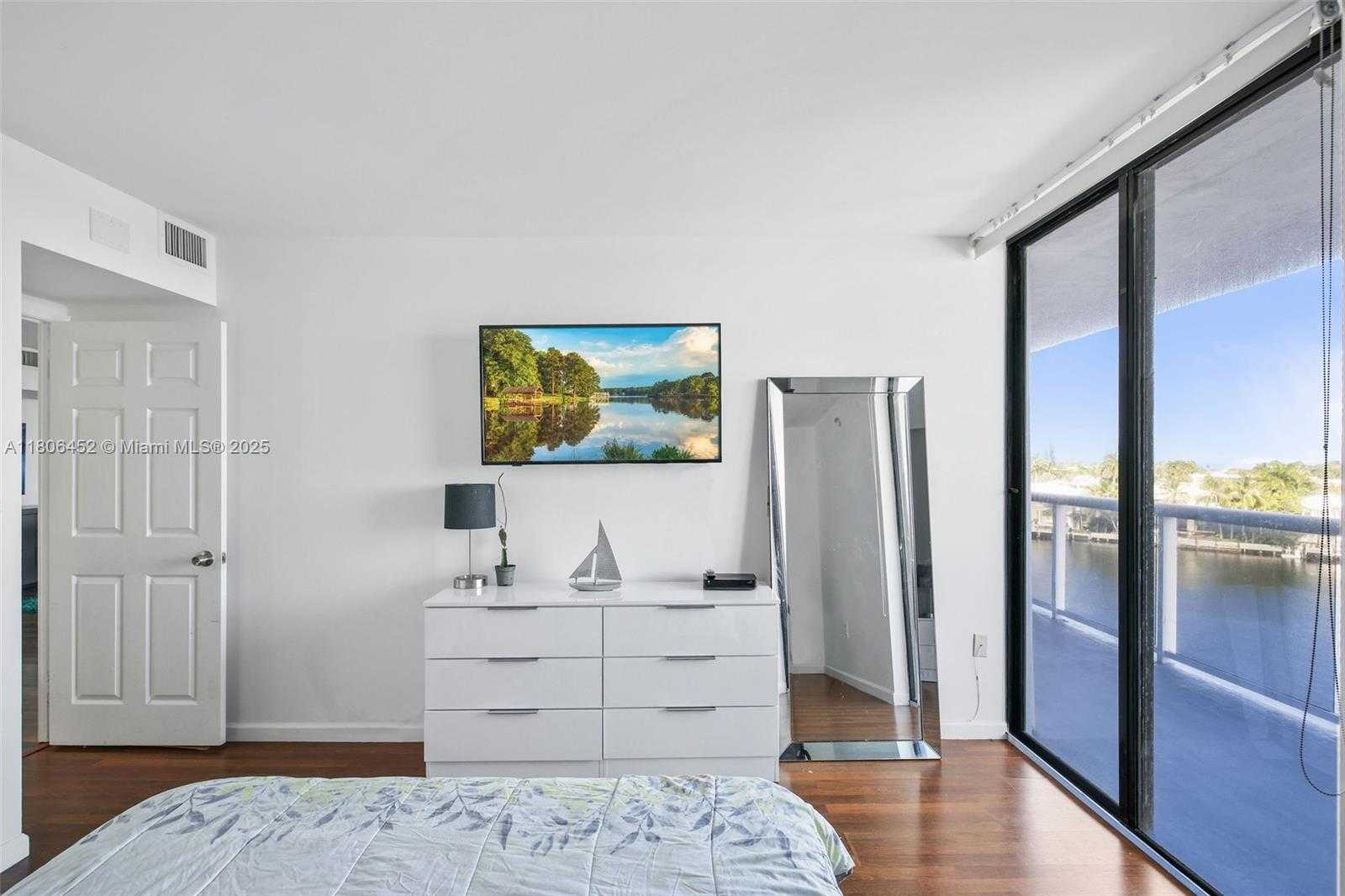 Small Image of 20515 EAST COUNTRY CLUB DR #645, Aventura Number 32