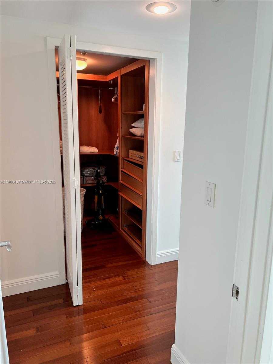 Small Image of 218 SOUTH EAST 14TH ST #1603, Miami Number 13