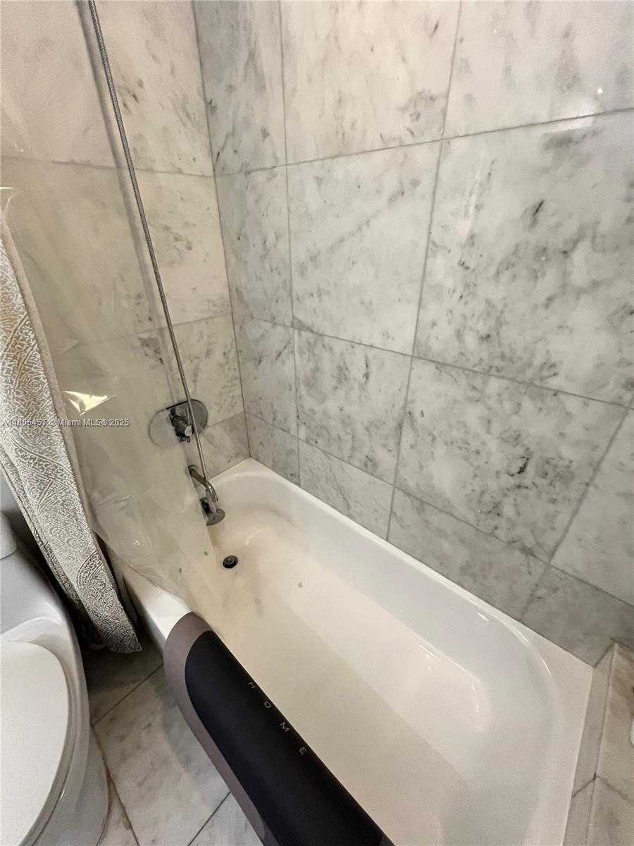 Small Image of 218 SOUTH EAST 14TH ST #1603, Miami Number 23