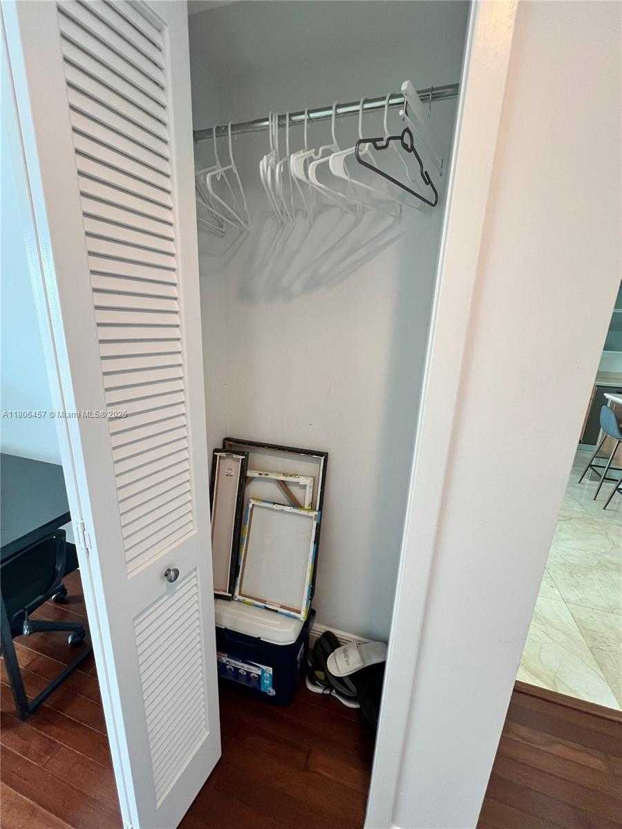 Small Image of 218 SOUTH EAST 14TH ST #1603, Miami Number 24