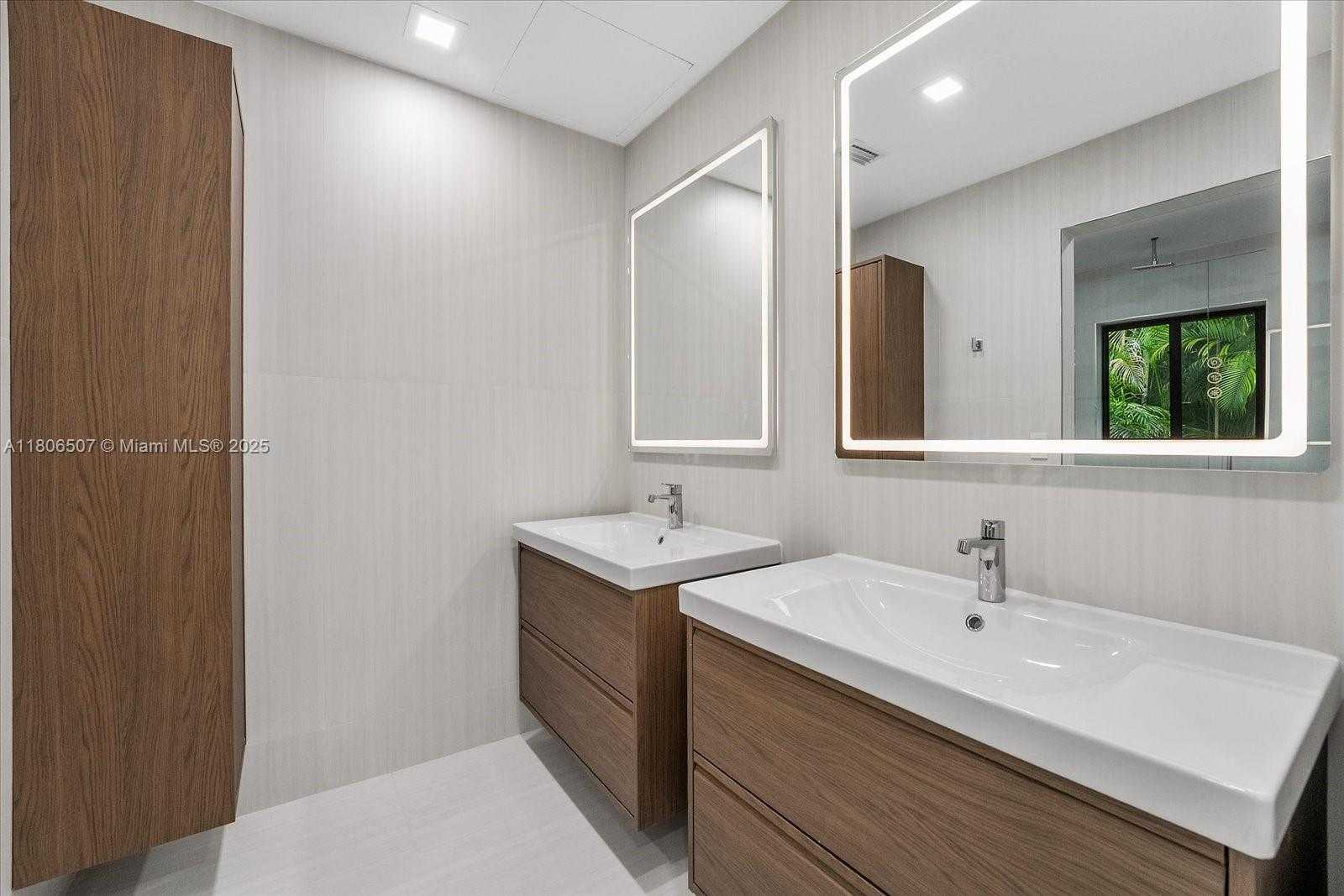 Small Image of 112 EAST 1ST CT, Miami Beach Number 11