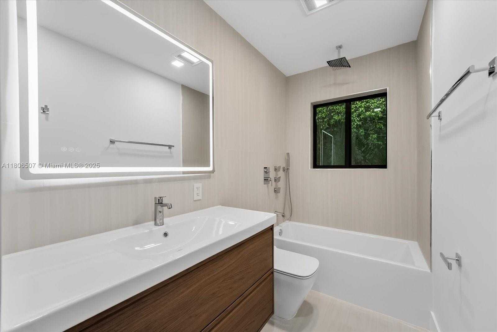 Small Image of 112 EAST 1ST CT, Miami Beach Number 16
