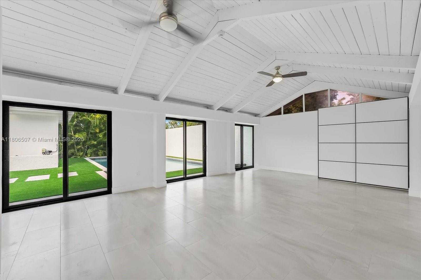 Small Image of 112 EAST 1ST CT, Miami Beach Number 24