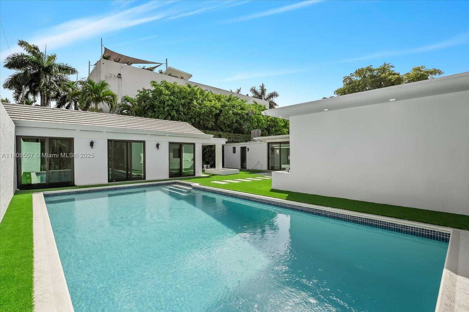 Small Image of 112 EAST 1ST CT, Miami Beach Number 28