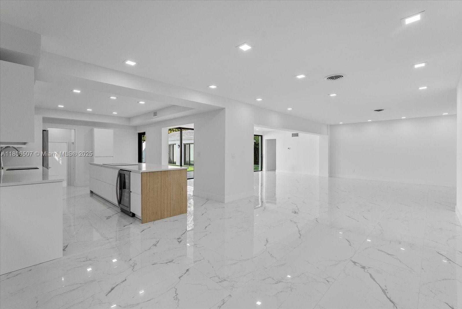 Small Image of 112 EAST 1ST CT, Miami Beach Number 5