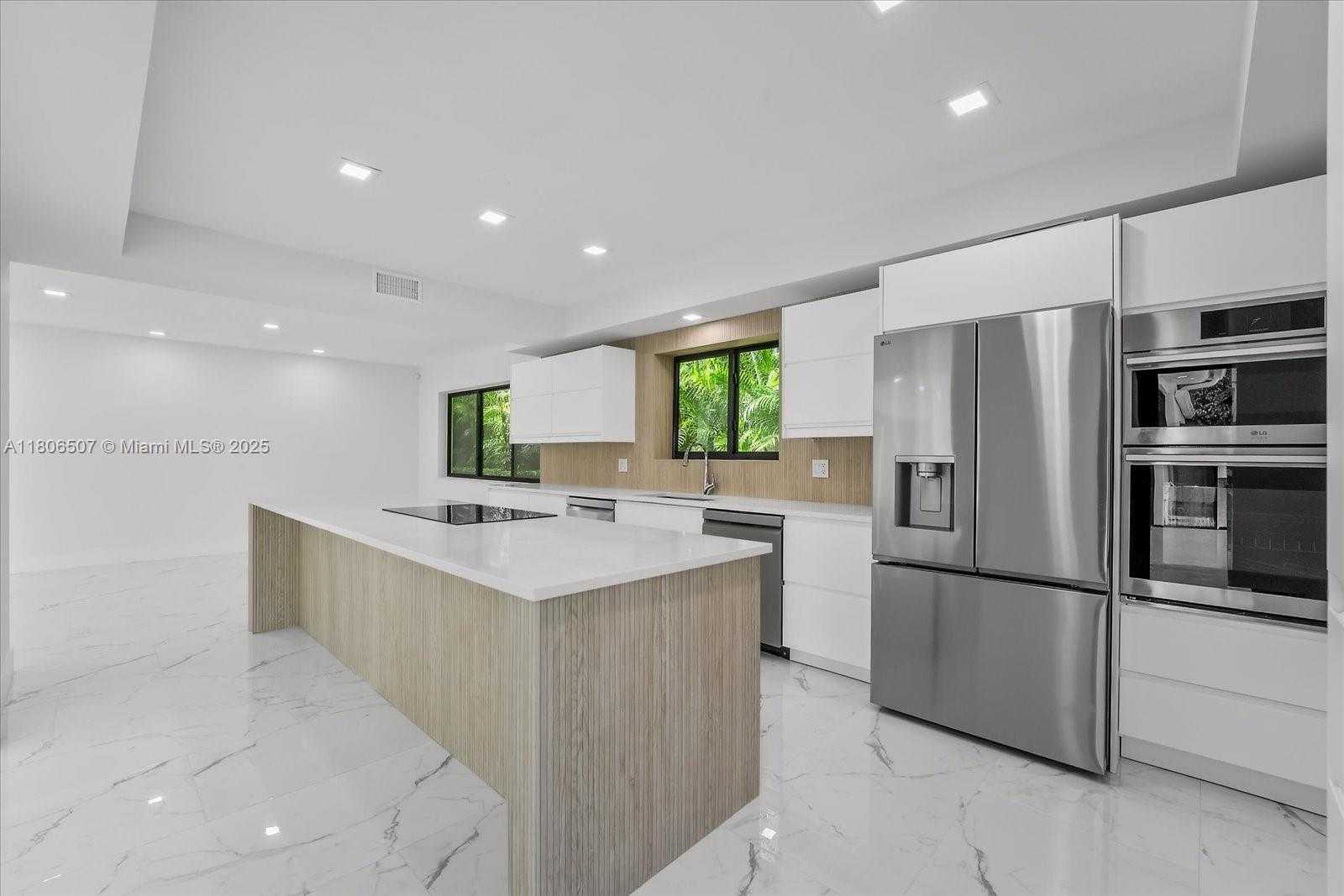 Small Image of 112 EAST 1ST CT, Miami Beach Number 7