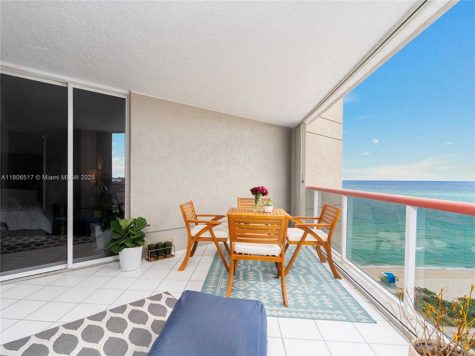 Small Image of 6767 COLLINS AVE #1704, Miami Beach Number 2