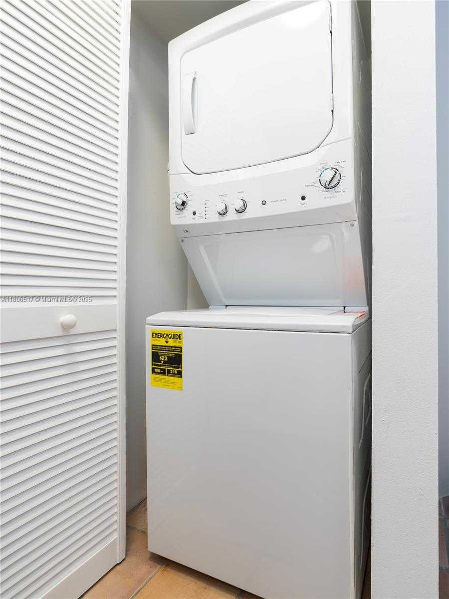 Small Image of 6767 COLLINS AVE #1704, Miami Beach Number 21