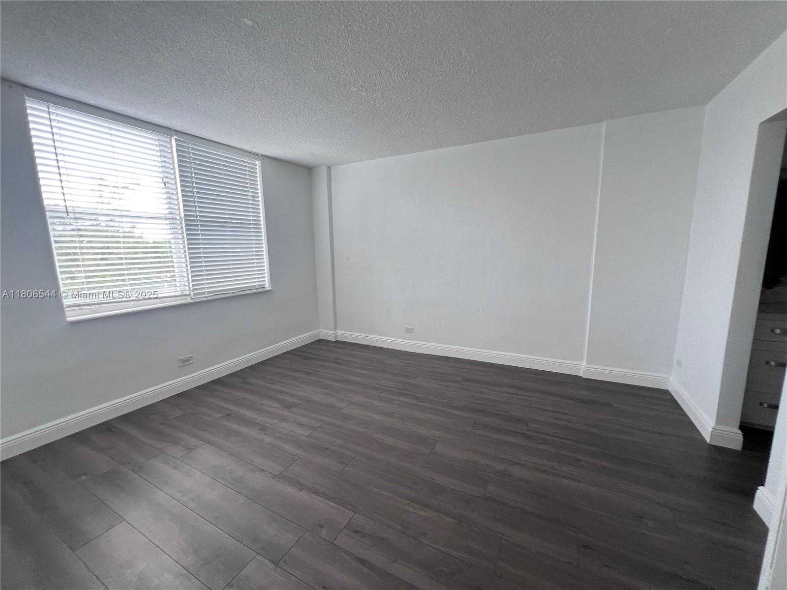 Small Image of 3660 NORTH EAST 166TH ST #409, North Miami Beach Number 4