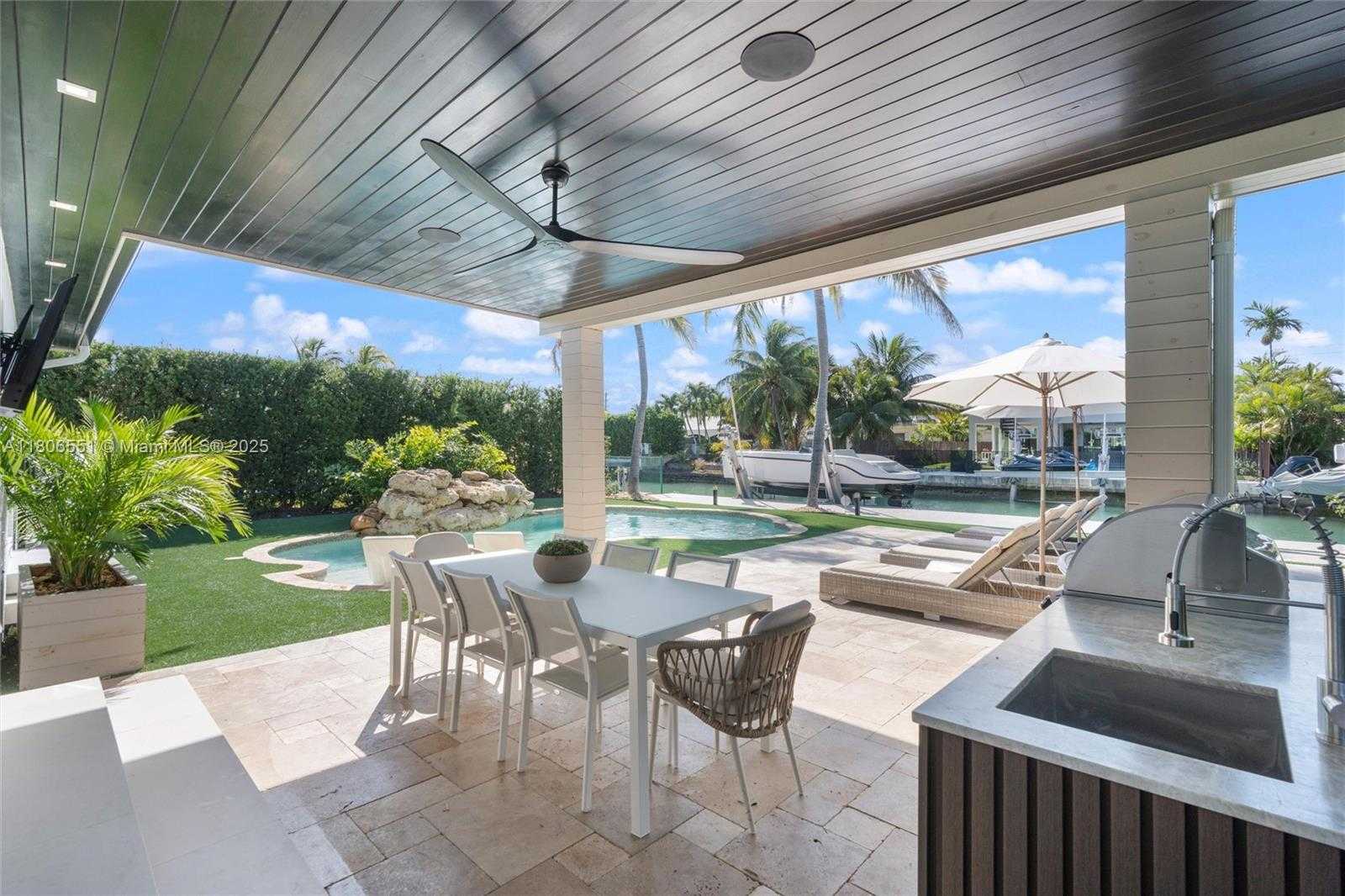Small Image of 7810 HAWTHORNE AVE, Miami Beach Number 15