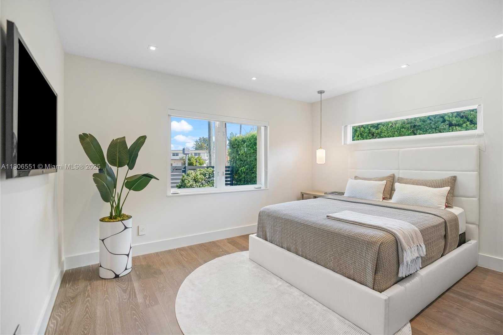 Small Image of 7810 HAWTHORNE AVE, Miami Beach Number 26
