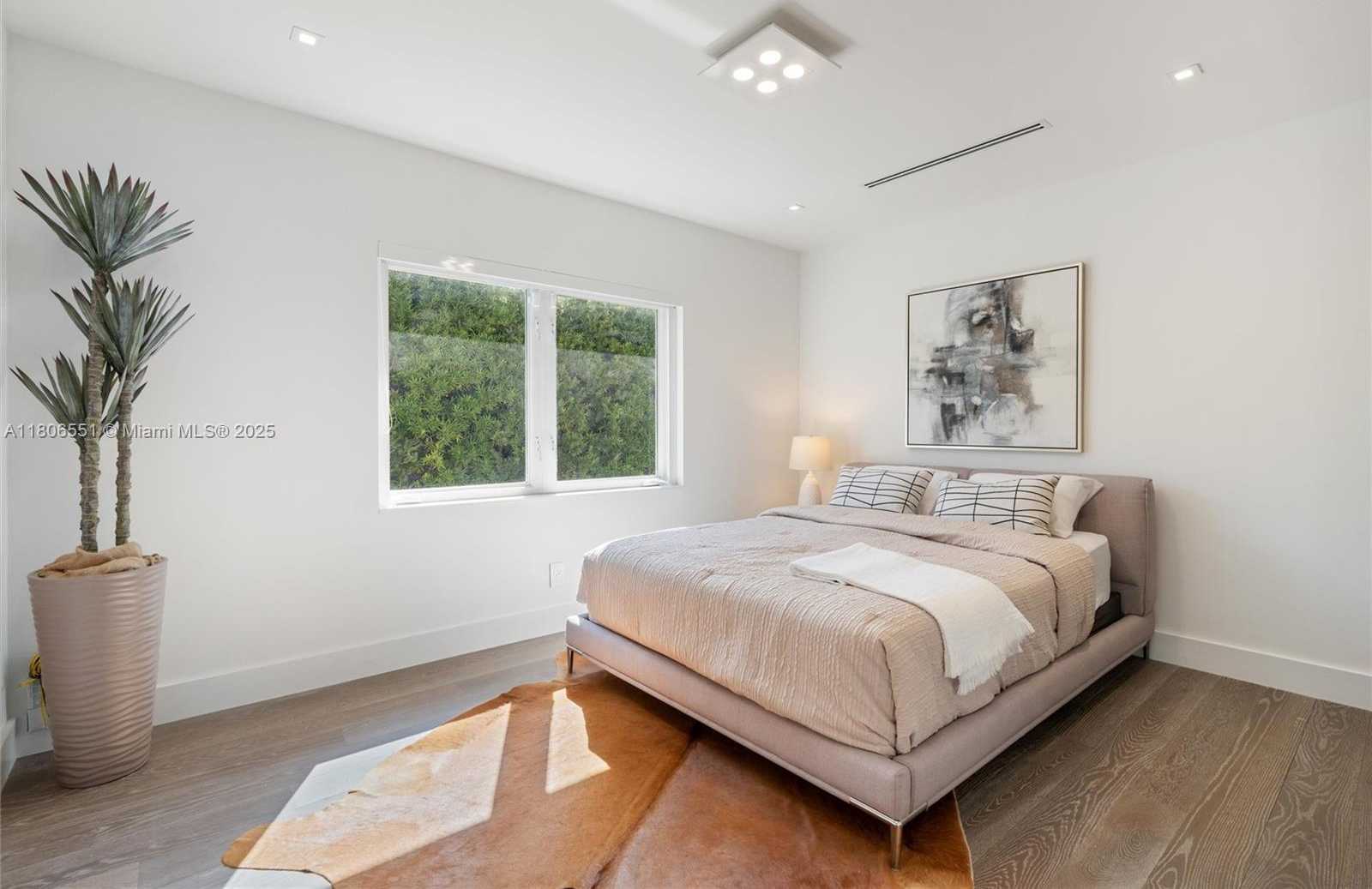 Small Image of 7810 HAWTHORNE AVE, Miami Beach Number 27