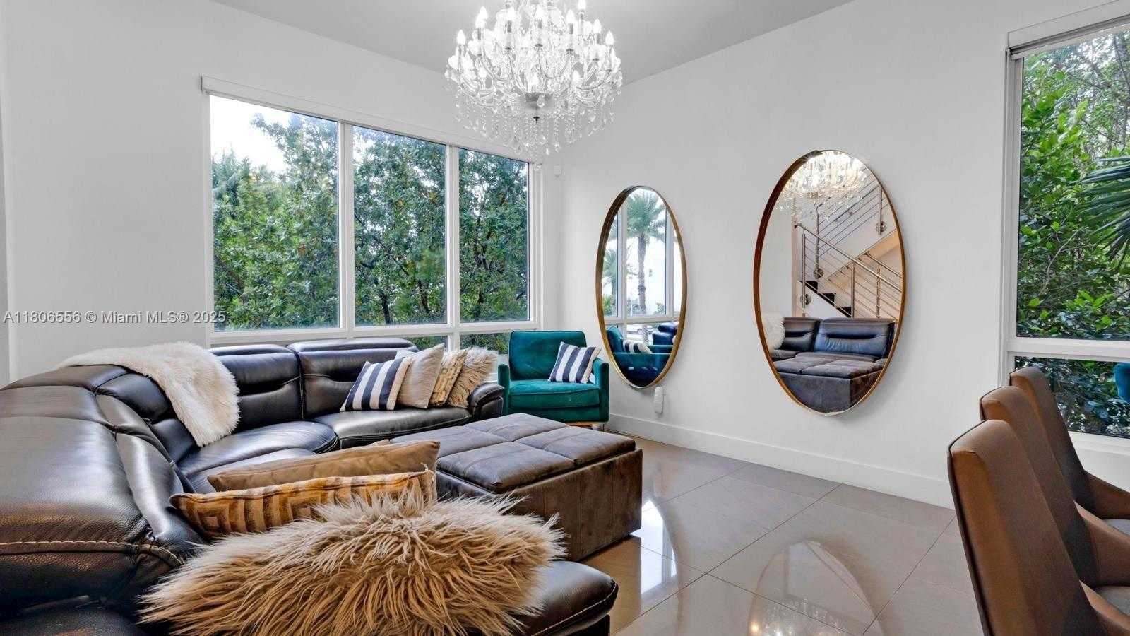Small Image of 10545 NORTH WEST 66TH ST #10545, Doral Number 13