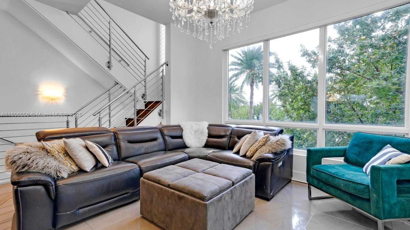 Small Image of 10545 NORTH WEST 66TH ST #10545, Doral Number 14