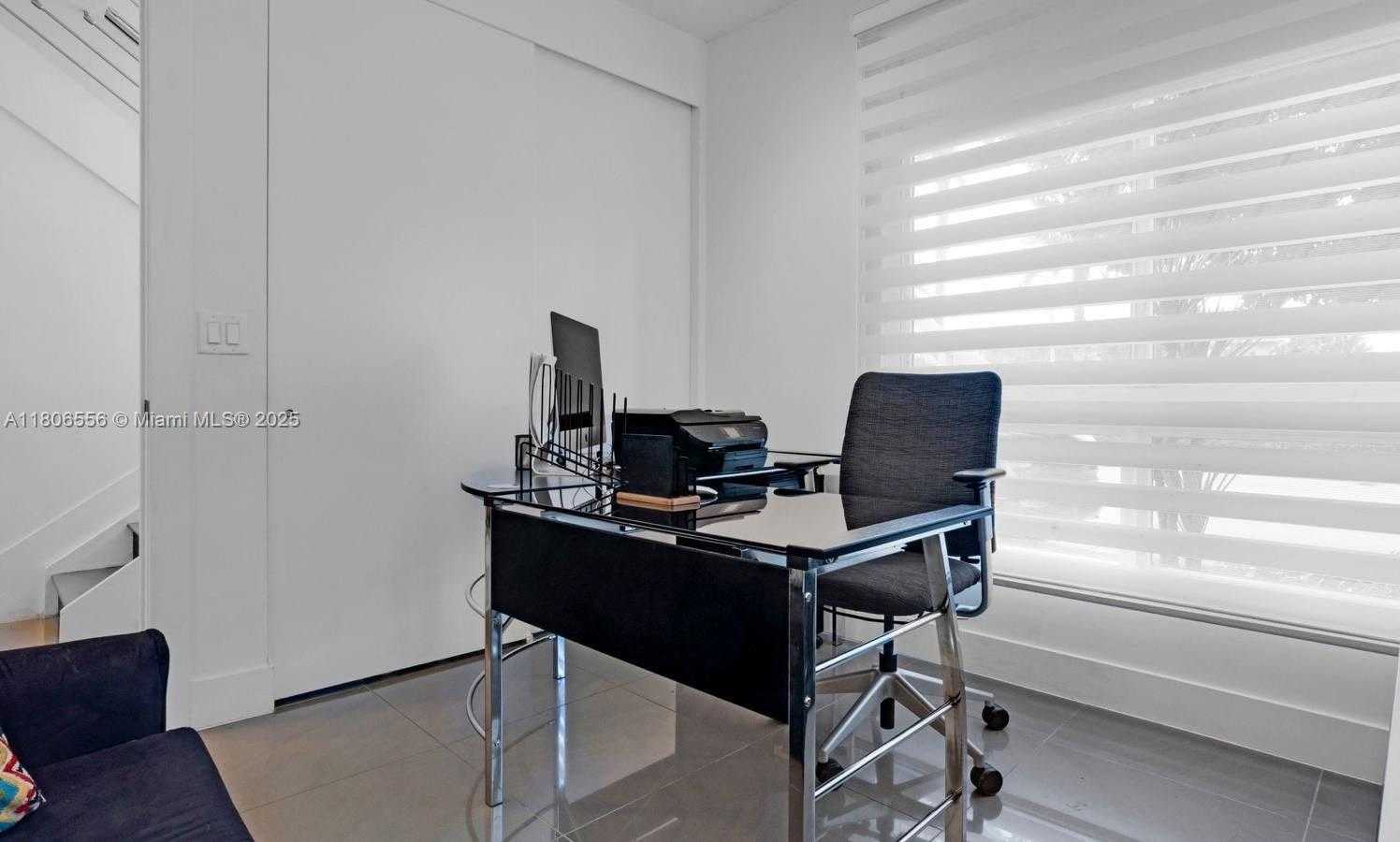 Small Image of 10545 NORTH WEST 66TH ST #10545, Doral Number 18