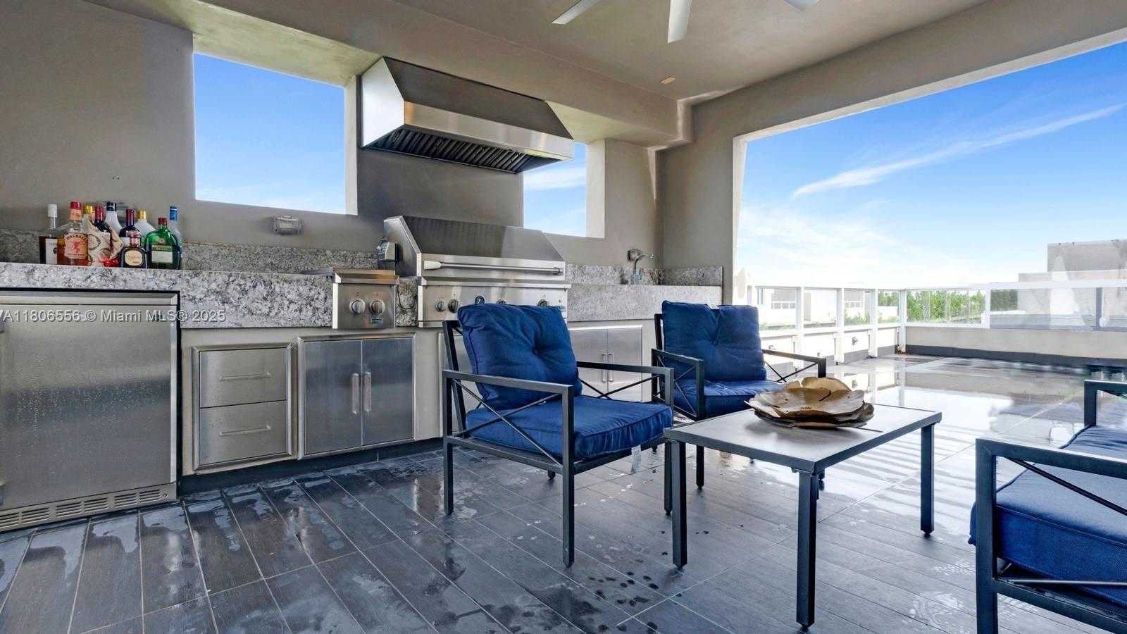 Small Image of 10545 NORTH WEST 66TH ST #10545, Doral Number 23