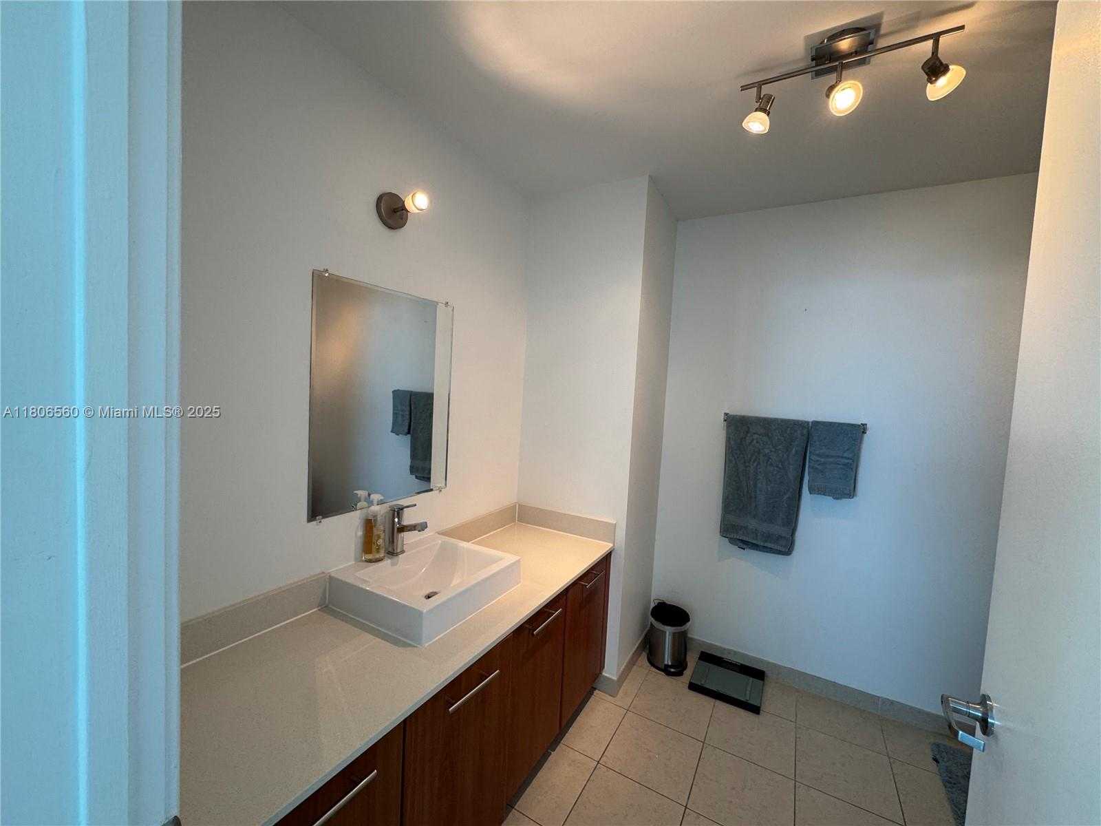 Small Image of 3301 NORTH EAST 1ST AVE #M0514, Miami Number 25