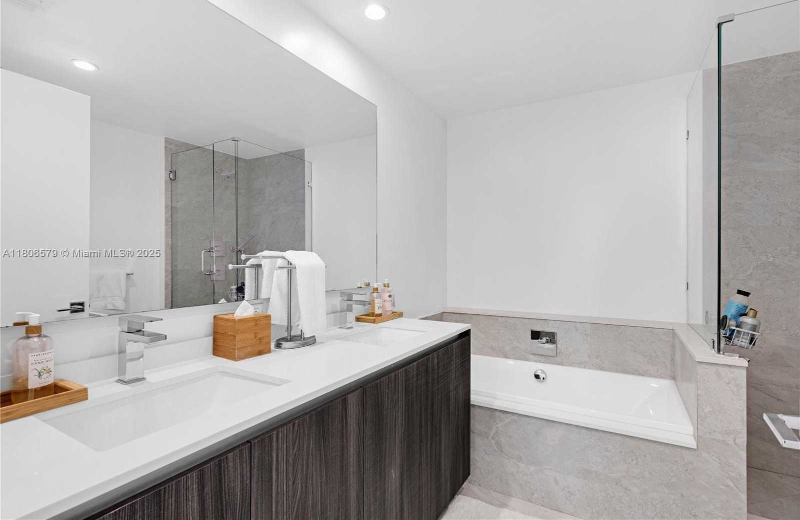 Small Image of 488 NORTH EAST 18TH ST #2212, Miami Number 20