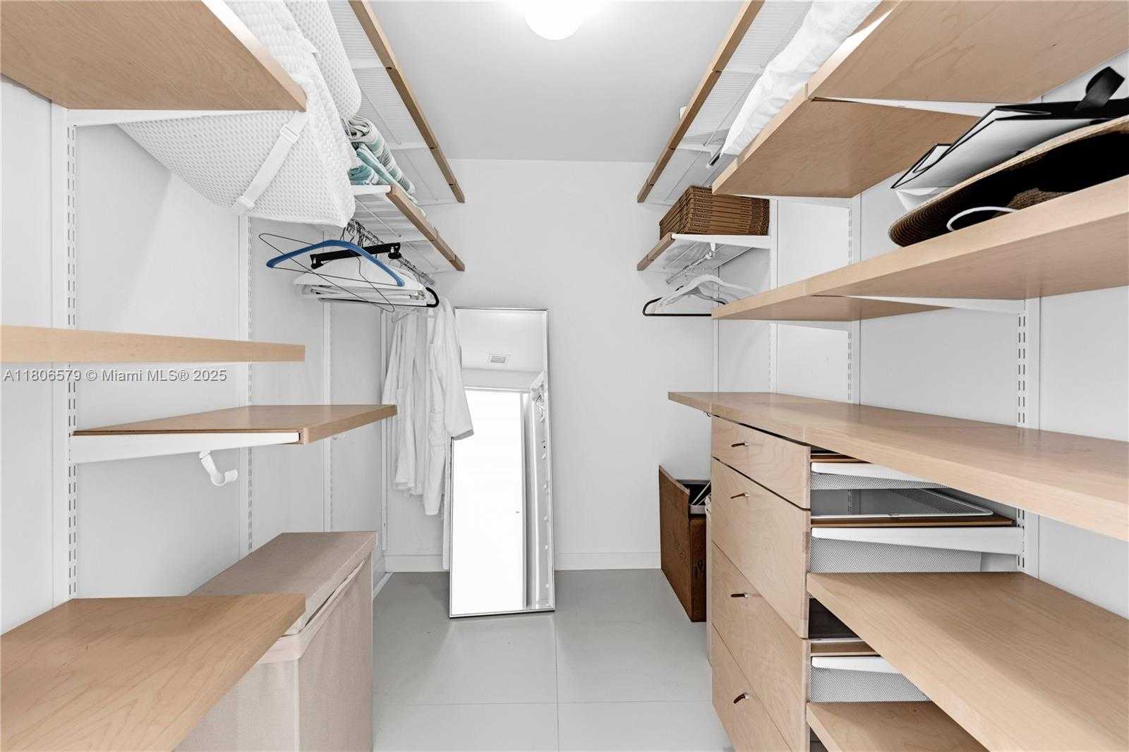 Small Image of 488 NORTH EAST 18TH ST #2212, Miami Number 22