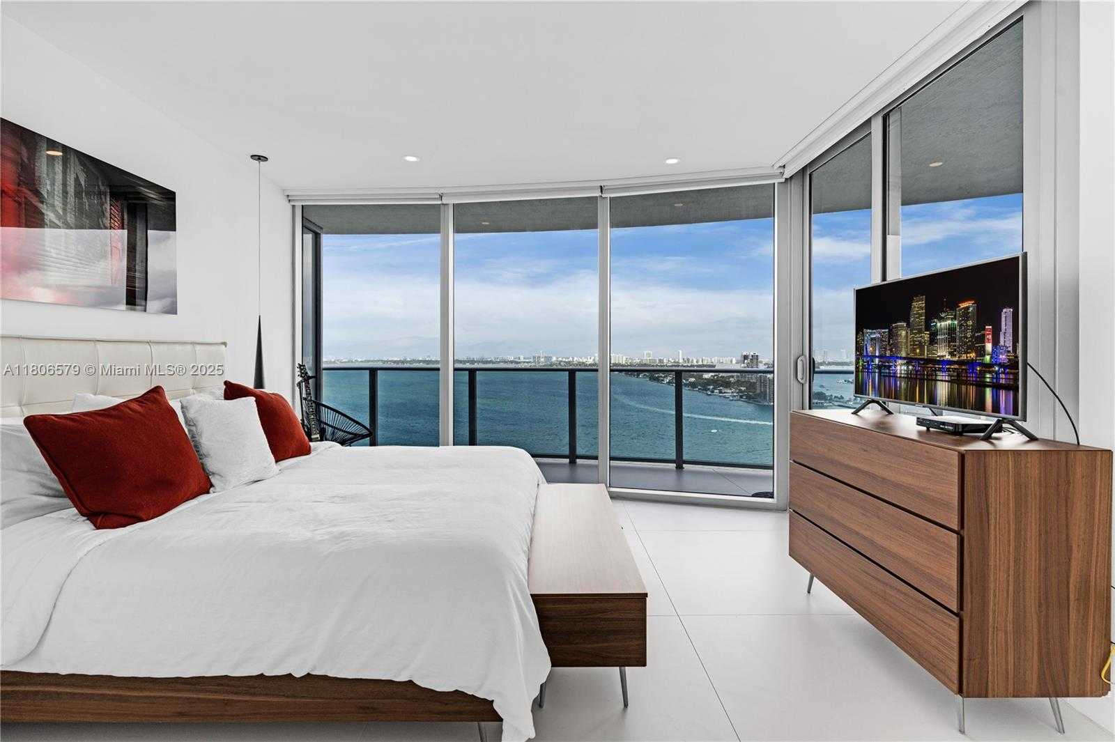 Small Image of 488 NORTH EAST 18TH ST #2212, Miami Number 3
