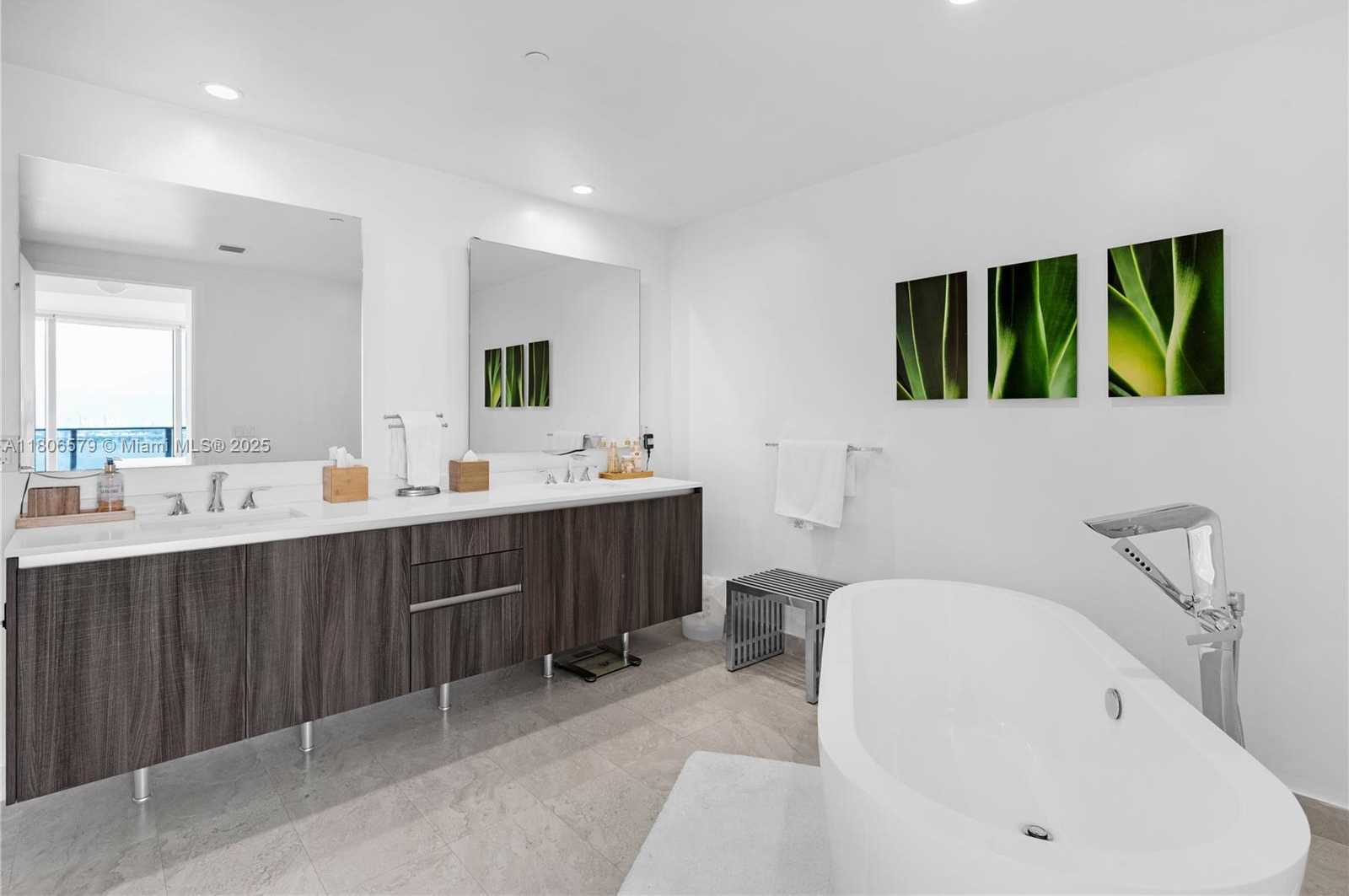 Small Image of 488 NORTH EAST 18TH ST #2212, Miami Number 5
