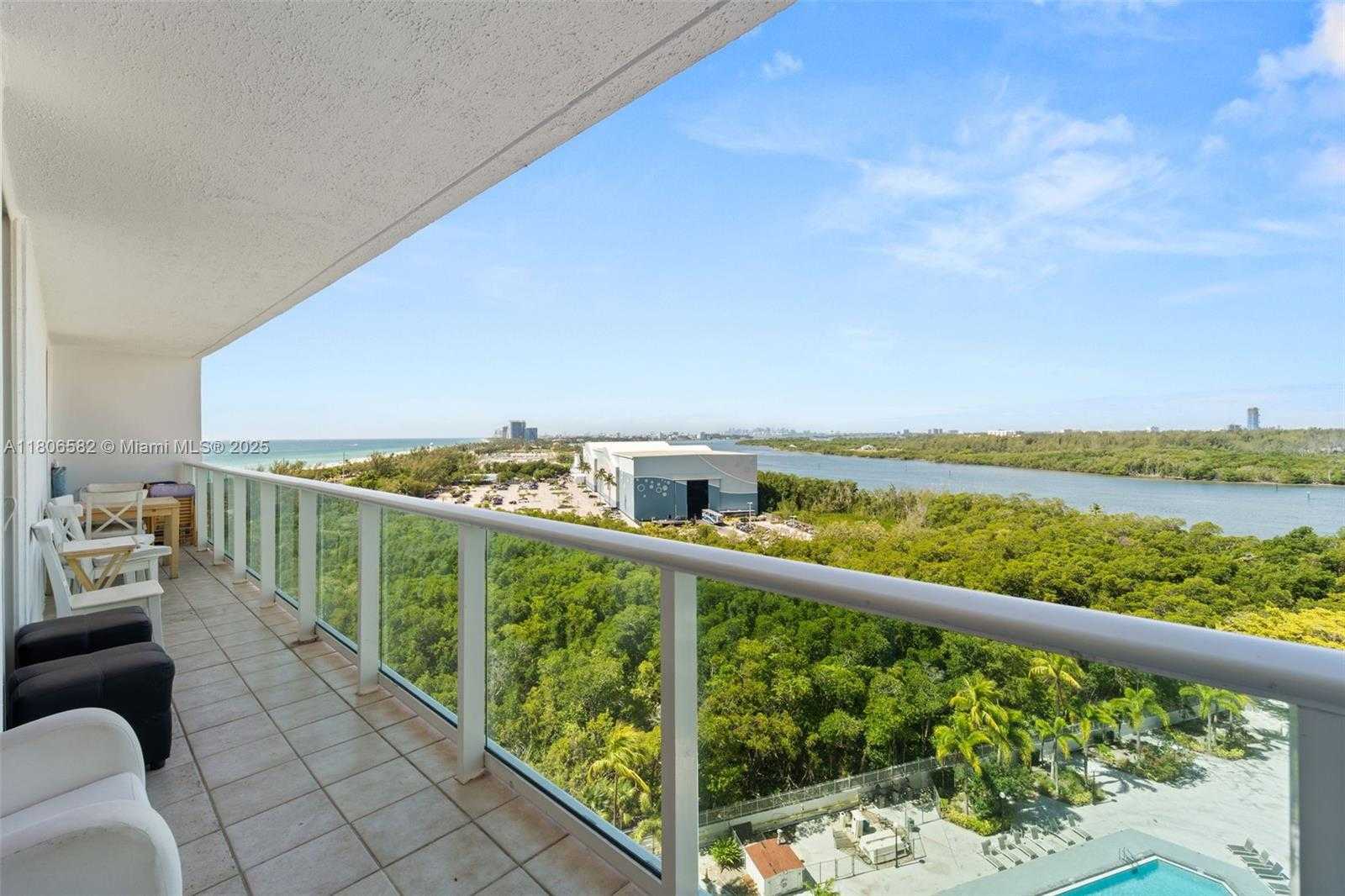 Small Image of 100 BAYVIEW DR #1219, Sunny Isles Beach Number 3