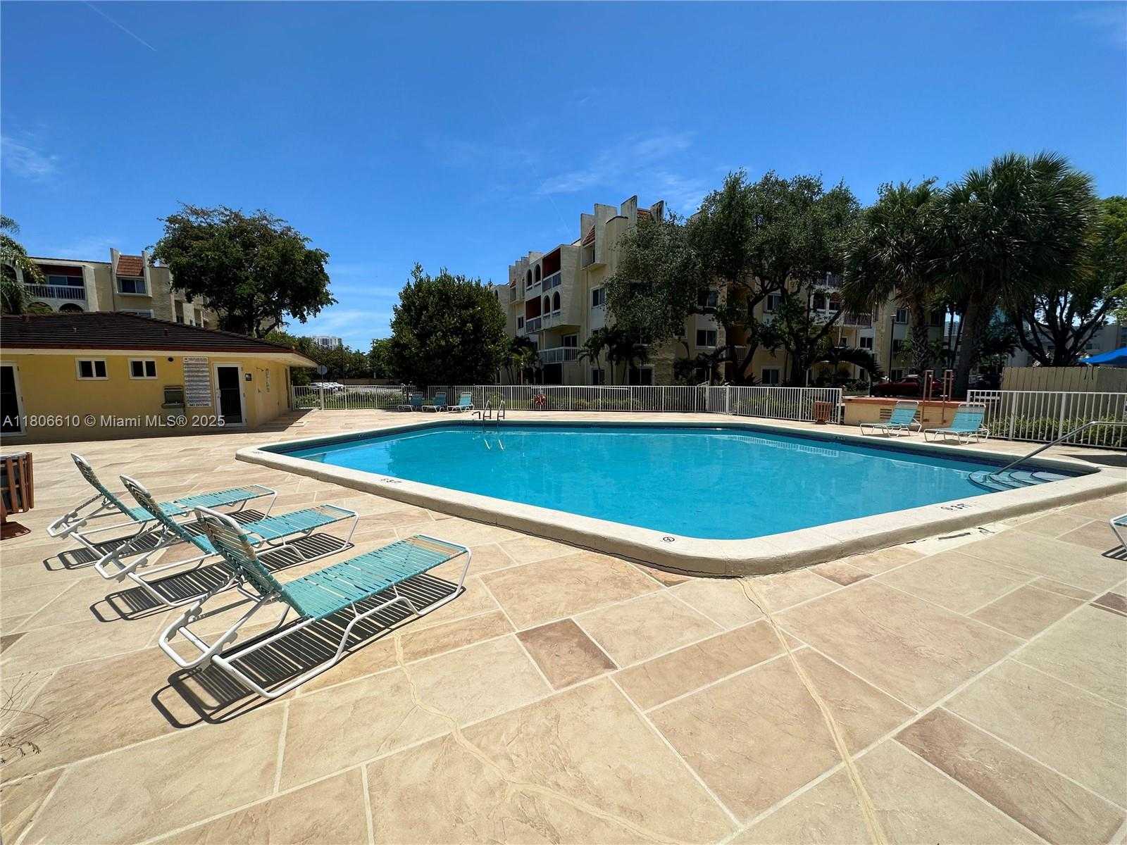 Small Image of 7740 CAMINO REAL #G-205, Miami Number 14