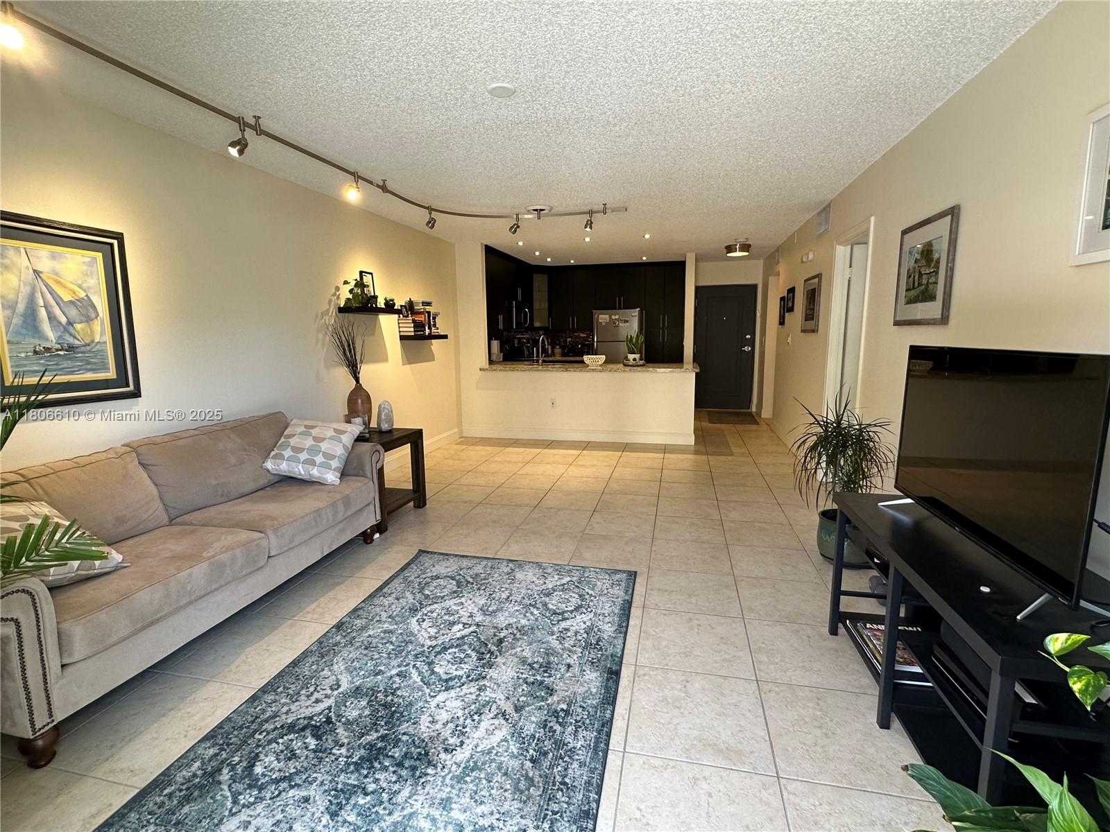 Small Image of 7740 CAMINO REAL #G-205, Miami Number 8