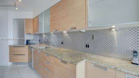Small Image of 3610 YACHT CLUB DR #1204, Aventura Number 2