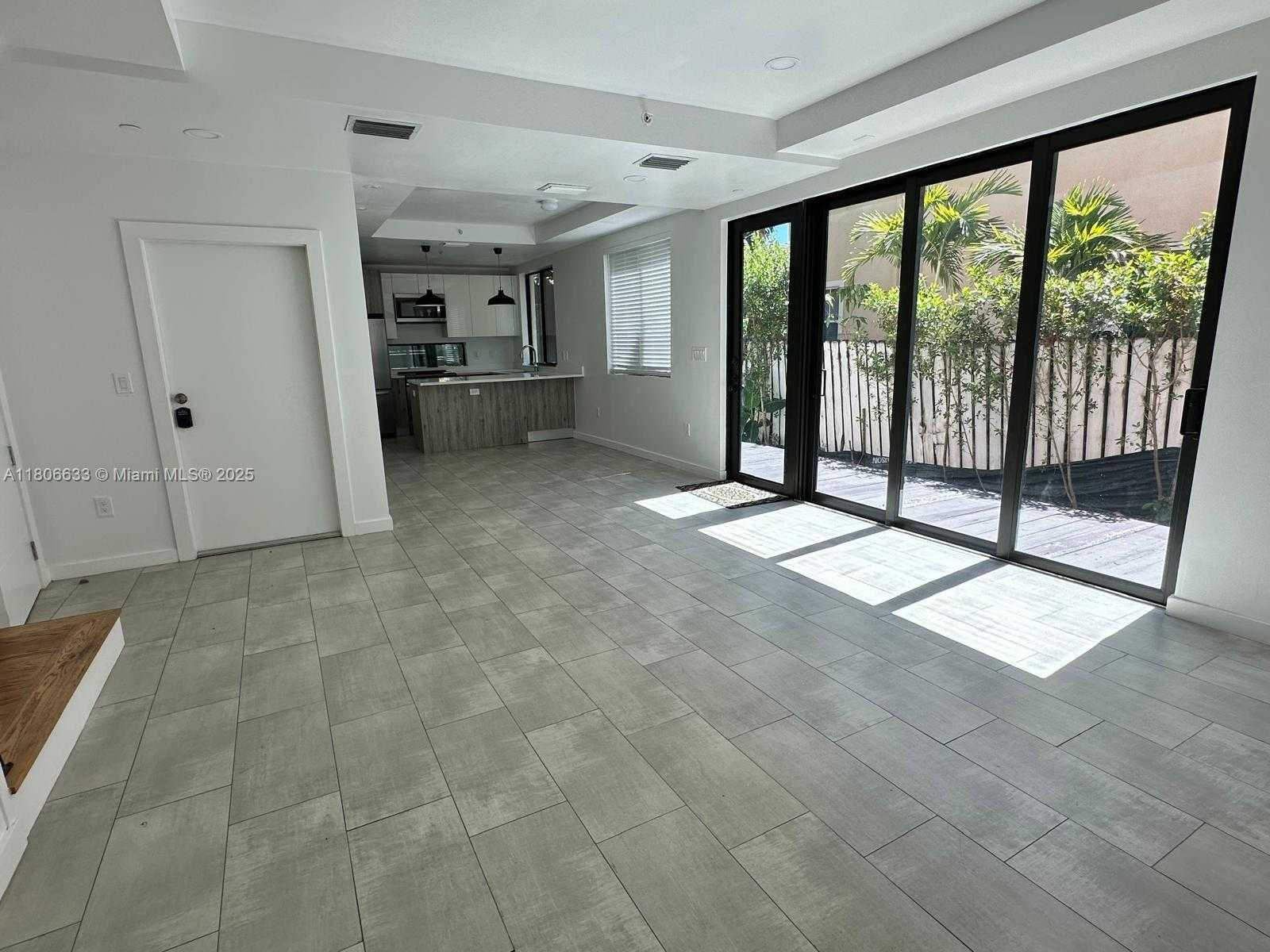 Small Image of 722 NORTH EAST 15TH AVE #2, Fort Lauderdale Number 22