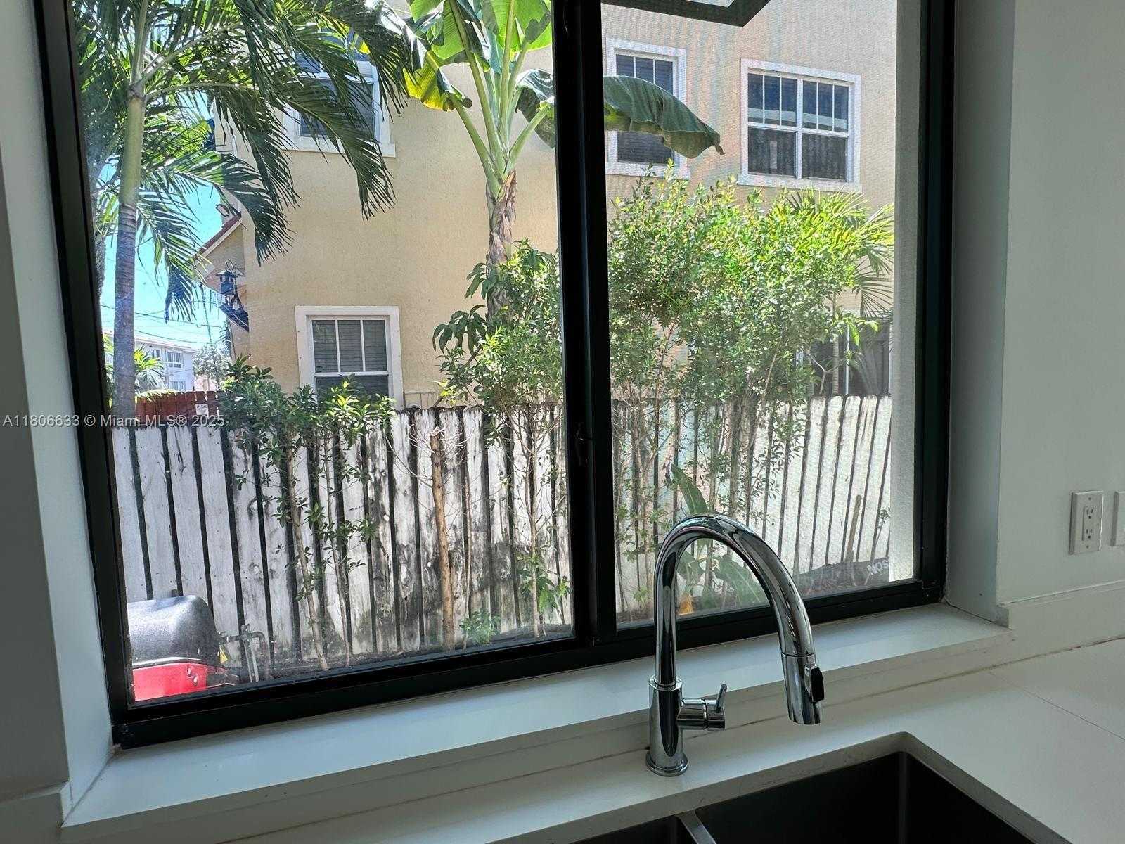 Small Image of 722 NORTH EAST 15TH AVE #2, Fort Lauderdale Number 24