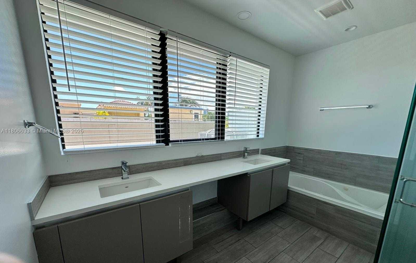 Small Image of 722 NORTH EAST 15TH AVE #2, Fort Lauderdale Number 6