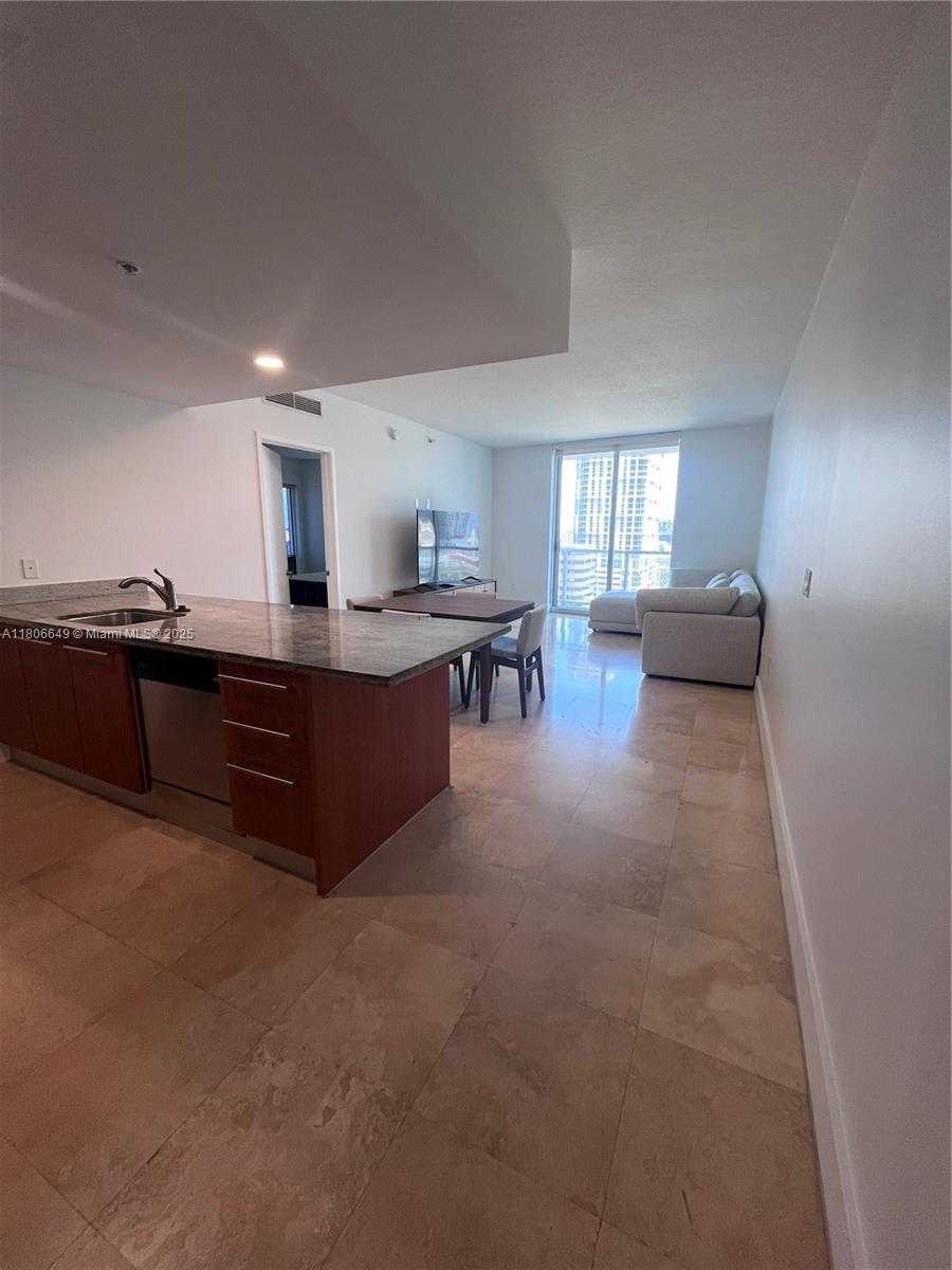 Small Image of 185 SOUTH WEST 7TH ST #1501, Miami Number 3