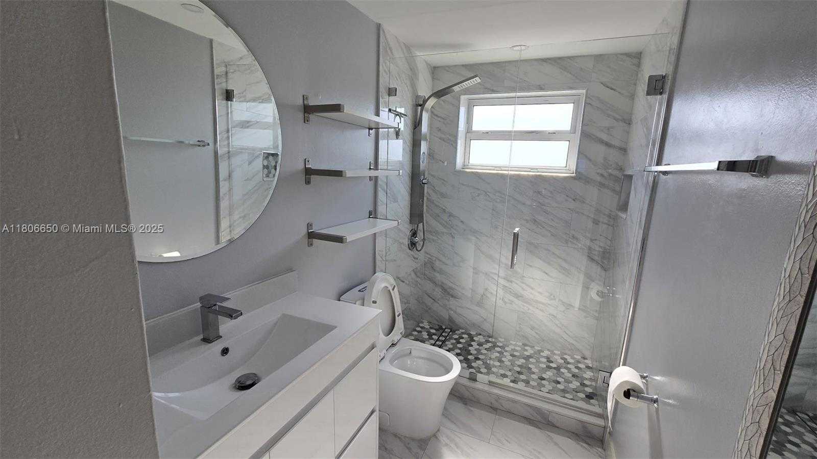 Small Image of 9359 FONTAINEBLEAU BLVD #F405, Miami Number 26