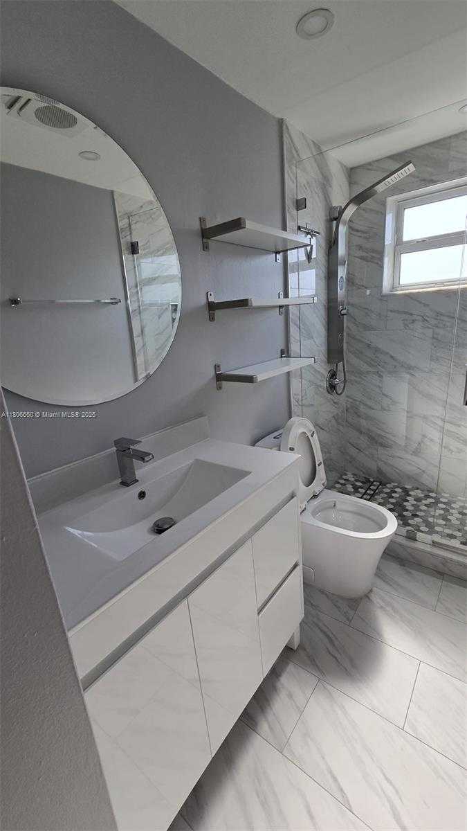 Small Image of 9359 FONTAINEBLEAU BLVD #F405, Miami Number 27