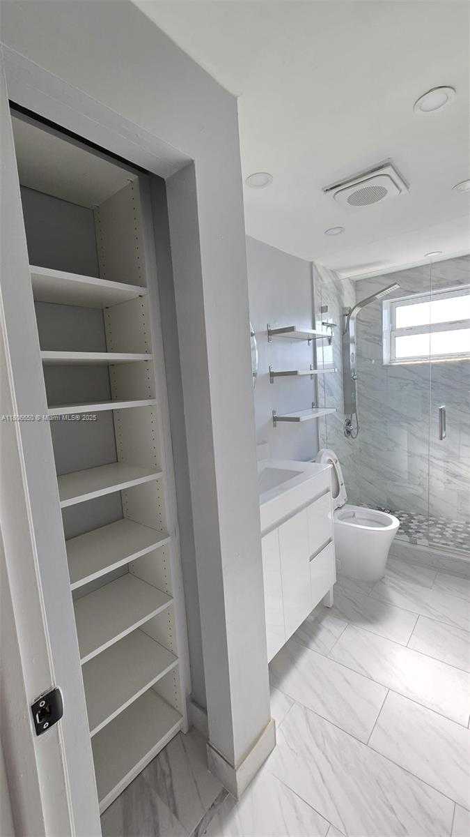 Small Image of 9359 FONTAINEBLEAU BLVD #F405, Miami Number 28