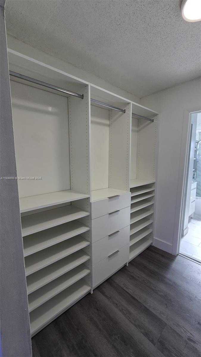 Small Image of 9359 FONTAINEBLEAU BLVD #F405, Miami Number 30