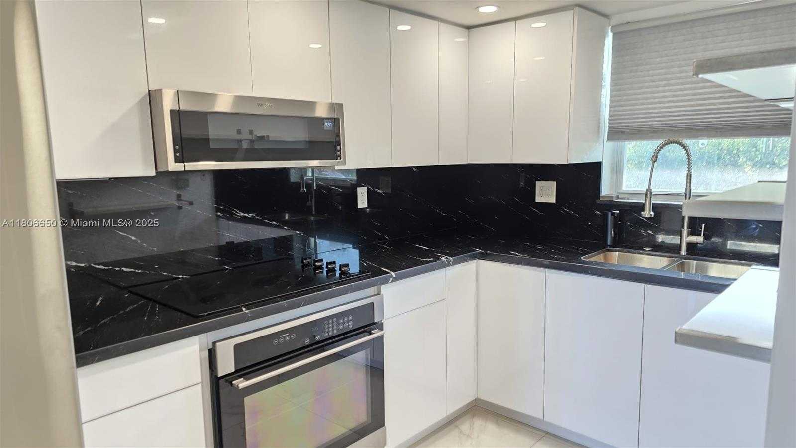 Small Image of 9359 FONTAINEBLEAU BLVD #F405, Miami Number 8