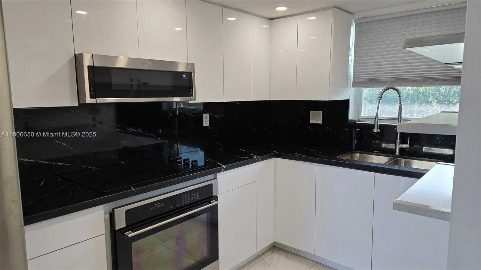 Small Image of 9359 FONTAINEBLEAU BLVD #F405, Miami Number 9