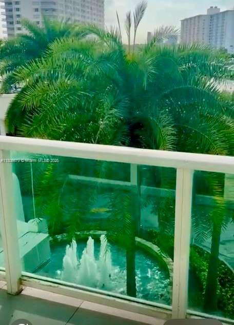 Small Image of 100 BAYVIEW DR #302, Sunny Isles Beach Number 12