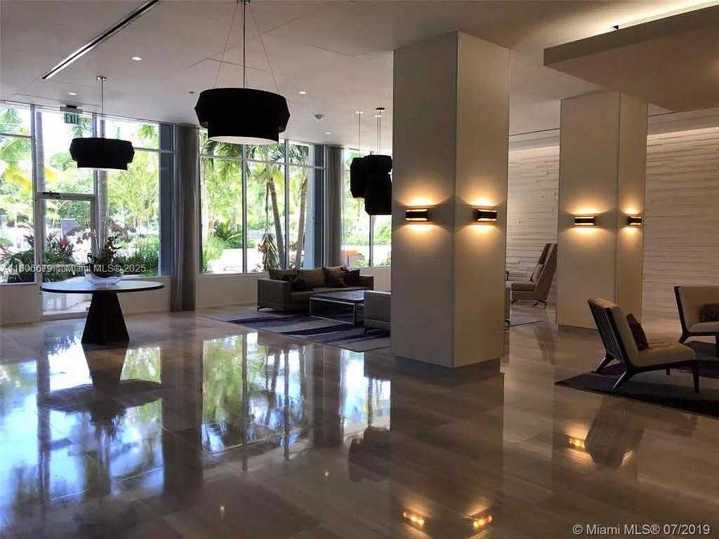 Small Image of 100 BAYVIEW DR #302, Sunny Isles Beach Number 23
