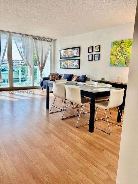 Small Image of 100 BAYVIEW DR #302, Sunny Isles Beach Number 4