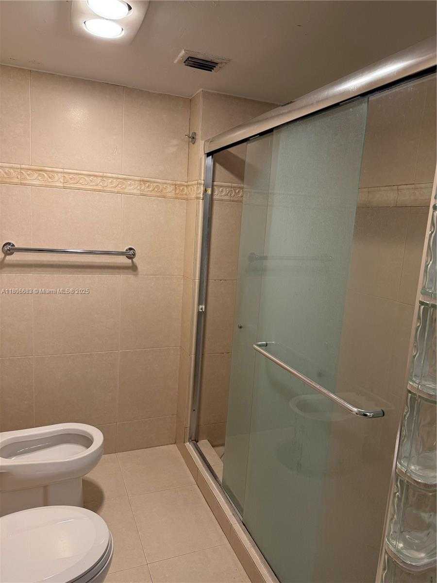 Small Image of 2501 BRICKELL AVE #602, Miami Number 10