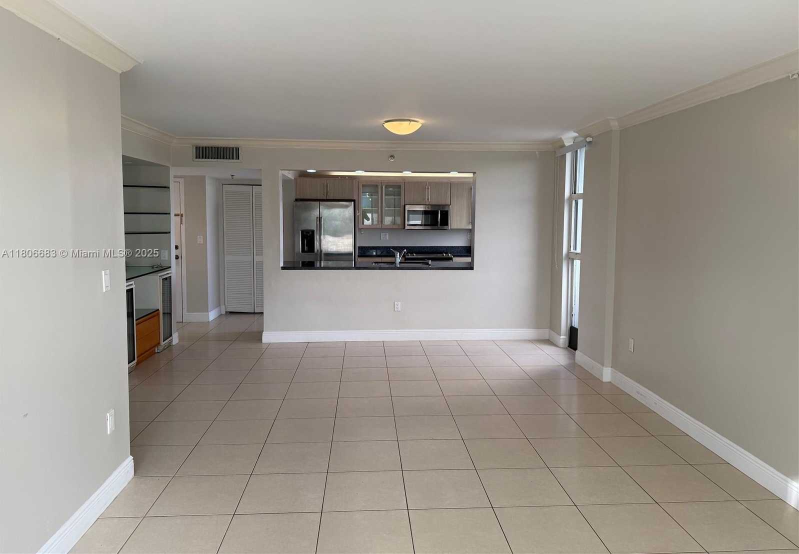 Small Image of 2501 BRICKELL AVE #602, Miami Number 3