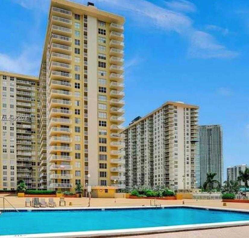 Small Image of 231 174TH ST #2020, Sunny Isles Beach Number 2